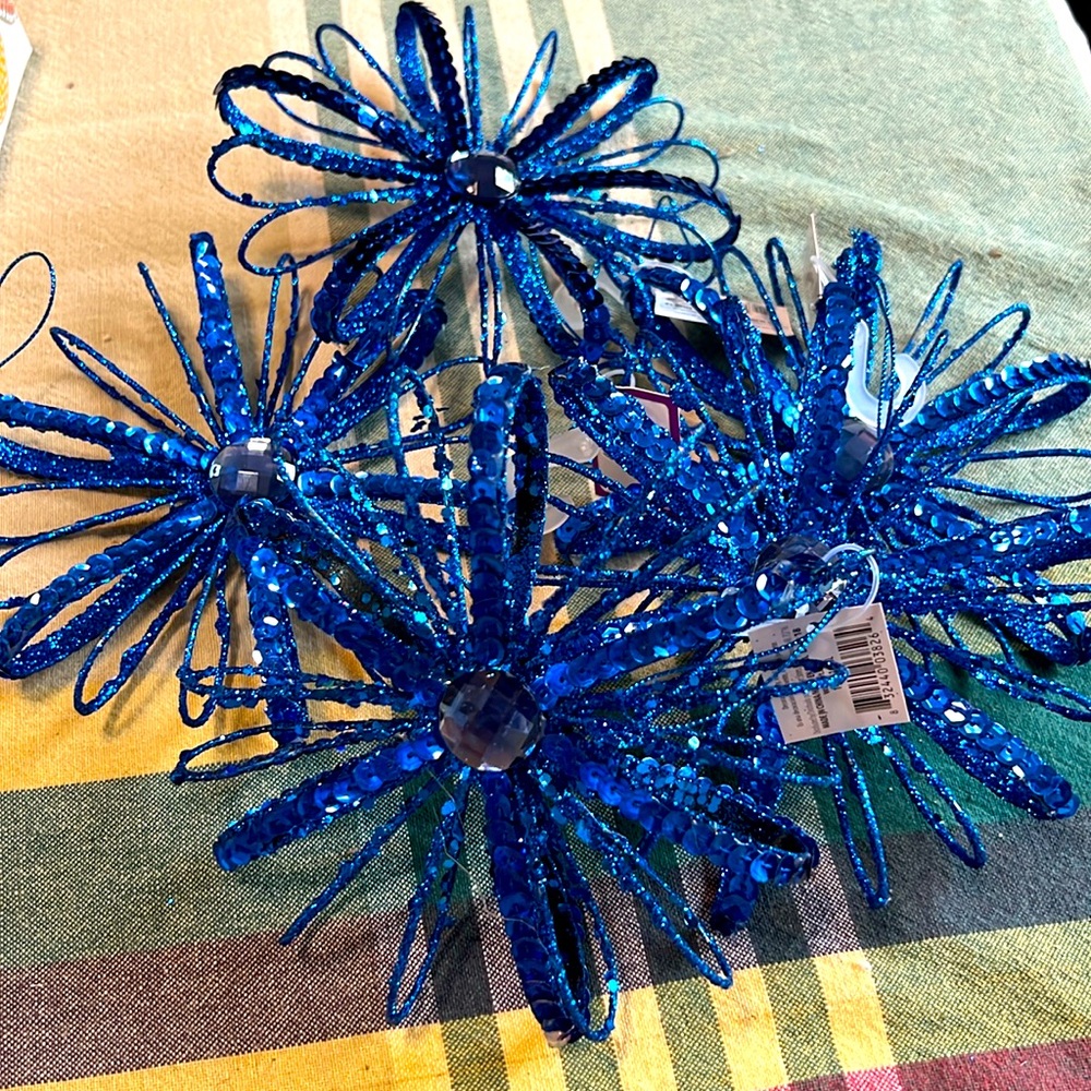 NWT Lot of 5 Blue Christmas Ornaments